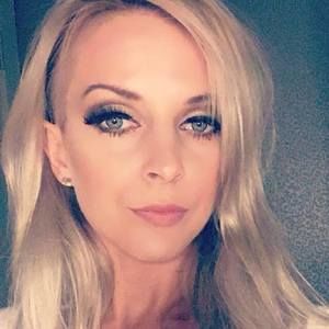 Meet your Posher, Ania